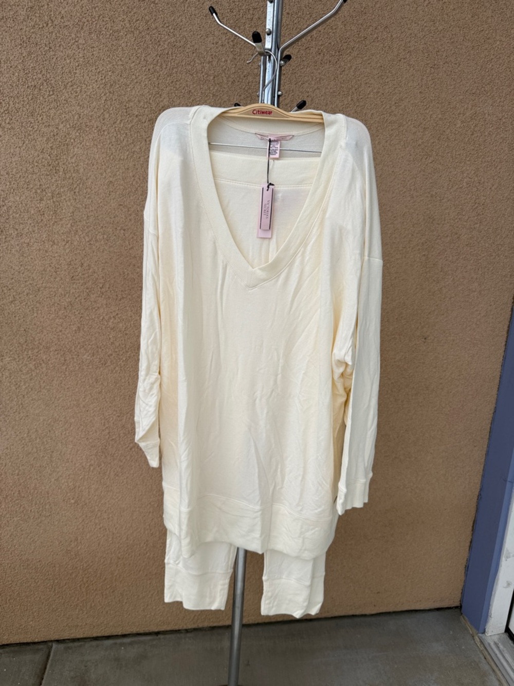 Victoria's Secret Cream V-Neck Lightweight Sweater